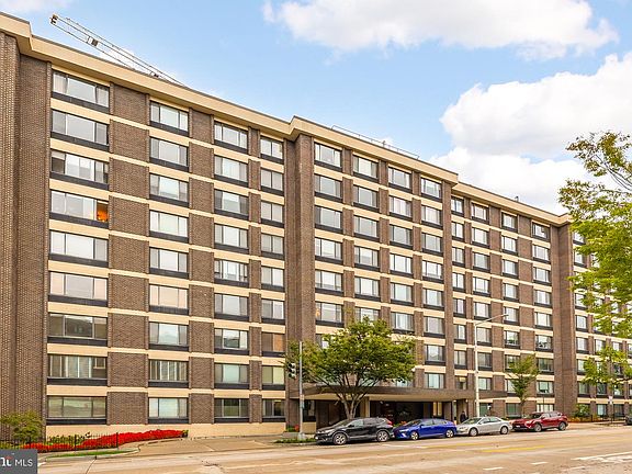 2nd image of 2501 Calvert St NW APT 308
