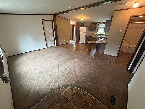3rd image of 314 Mary St