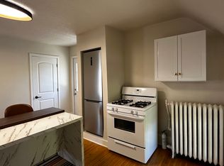 819 W 28th St #2, Minneapolis, MN 55408