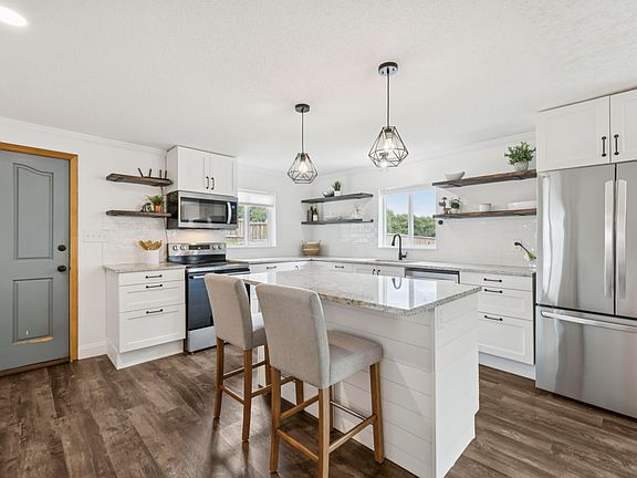 5th image of 2610 Folkner Rd