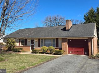 83 Highland Dr, Lancaster, PA 17602