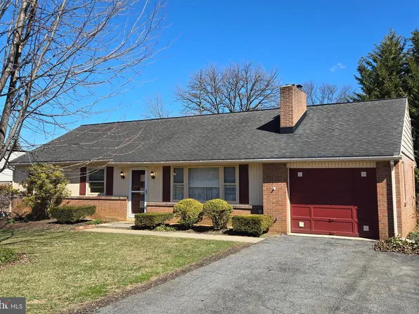 83 Highland Dr, Lancaster, PA 17602