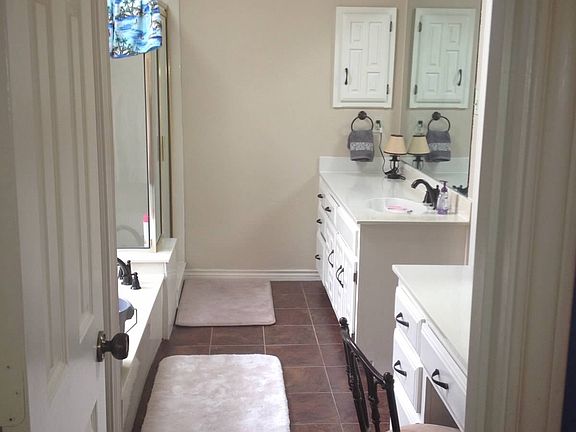5th image of 120 Highland Meadow Cir