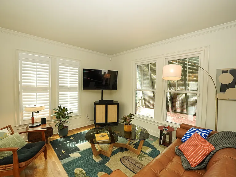 905 Phillips St — Photo 10