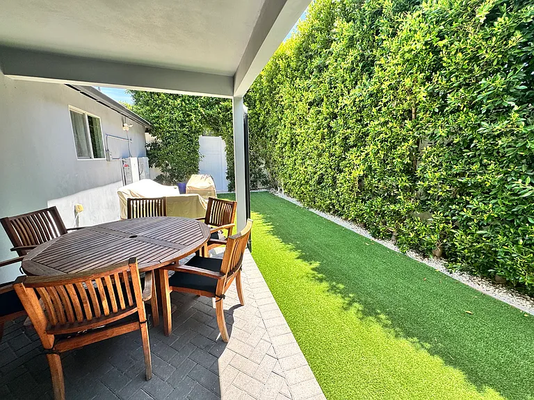 15328 Rayneta Dr — Photo 35