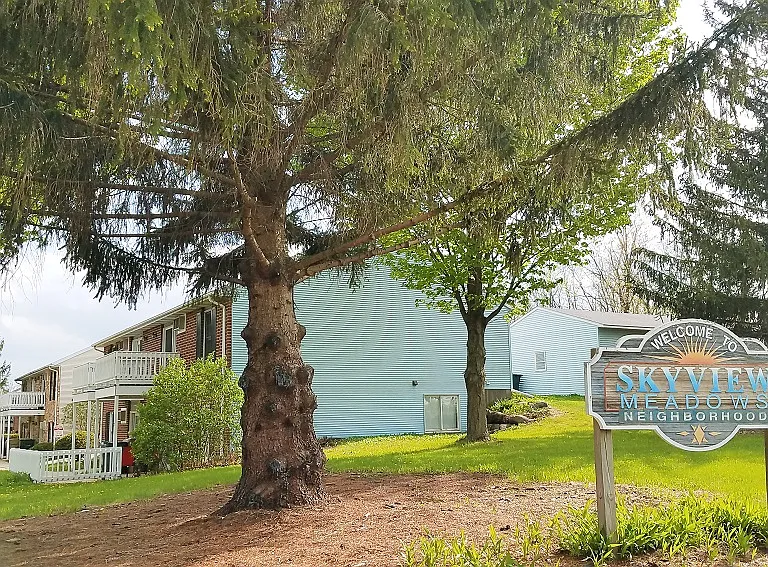 2108 Muir Field Rd — Photo 3