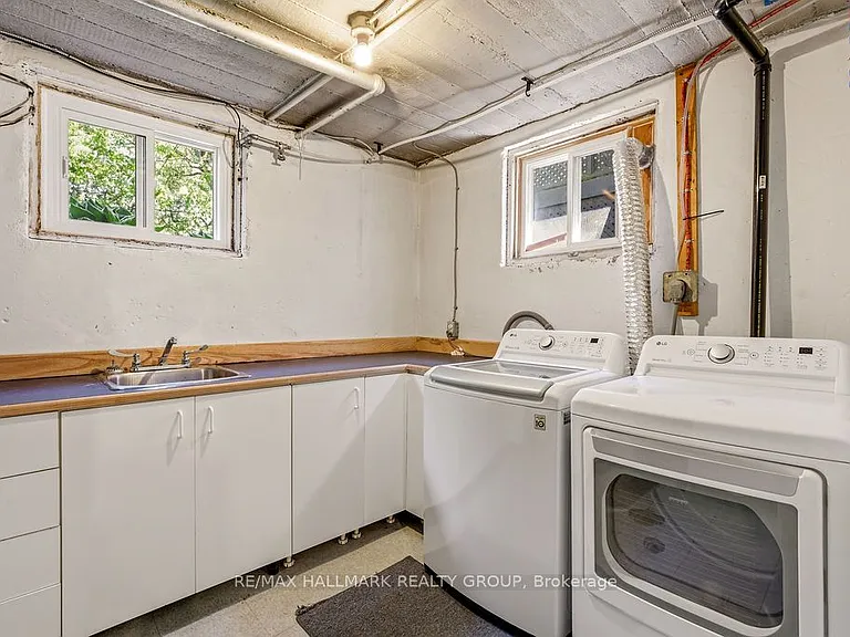 379 Hamilton Ave S — Photo 40