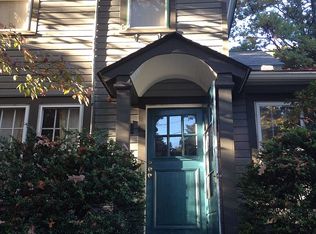 57 Buckram Rd, Locust Valley, NY 11560