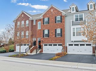 2548 Huntleigh Ln, Woodridge, IL 60517