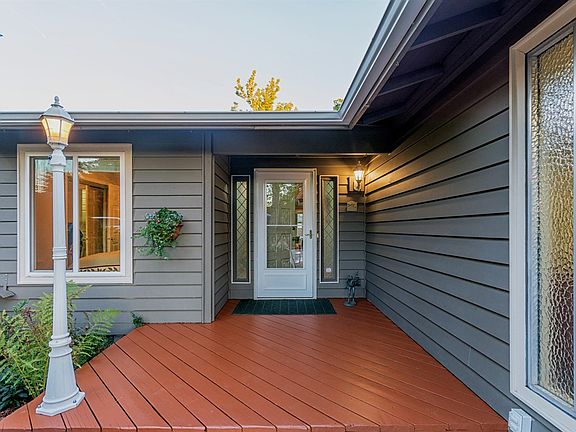 3rd image of 14319 SE 16th Cir