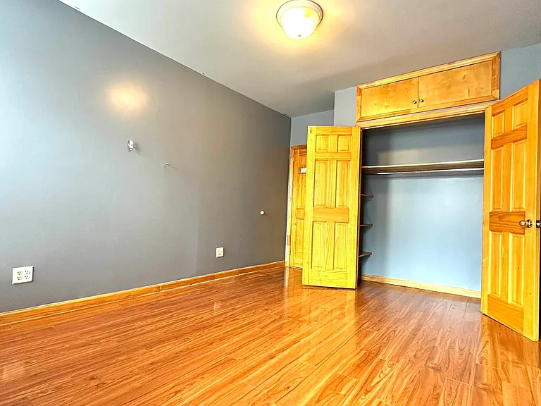 1608 Avenue H #2 — Photo 4
