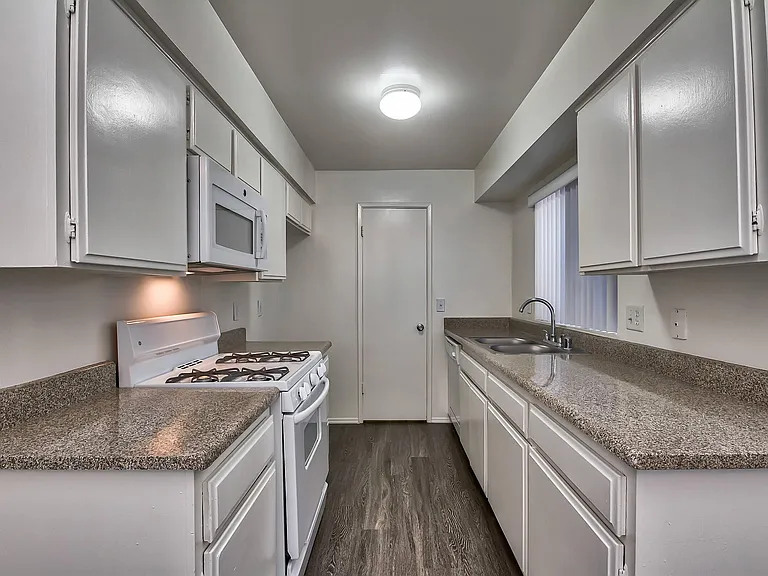 The Terrace Apartments — Photo 19