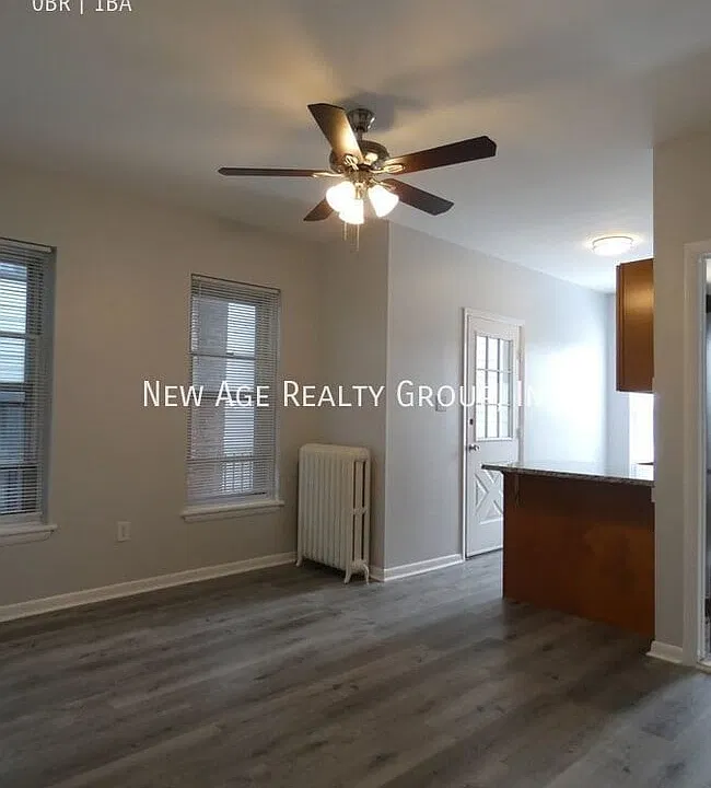 5118 Rochelle Ave #2R