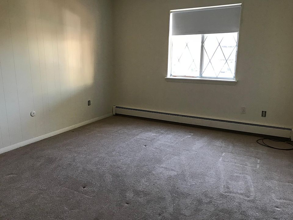 2nd image of 700 Metacom Ave #132