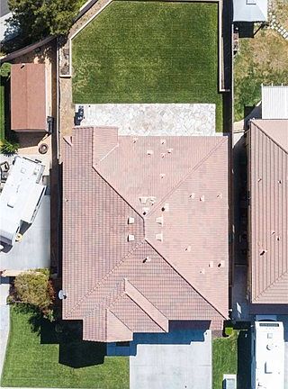 2nd image of 33548 Carnation Ave