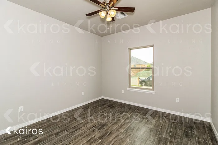 2704 Destin Ave — Photo 10