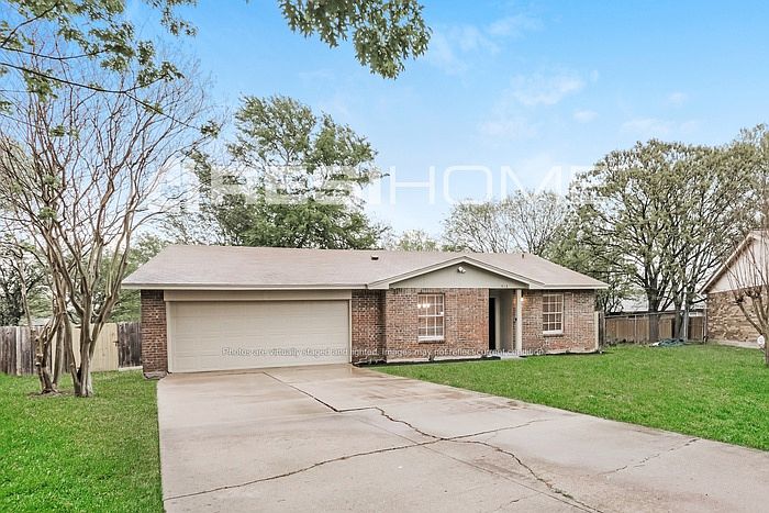 1st image of 913 Pepperidge Ct