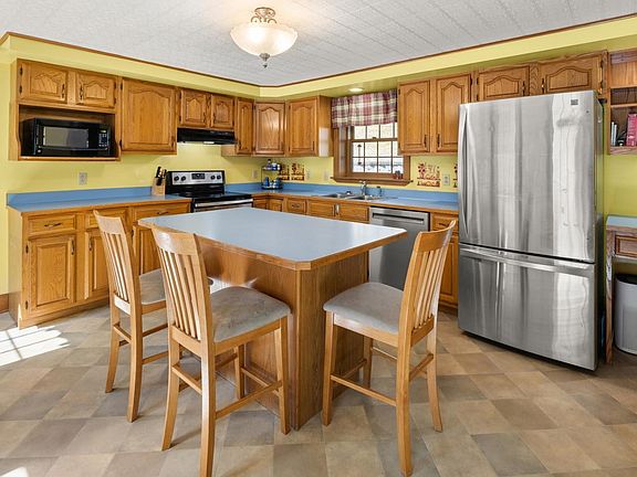 3rd image of 2147 North Williston Road