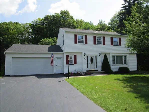 102 Gate House Trl, Henrietta, NY 14467