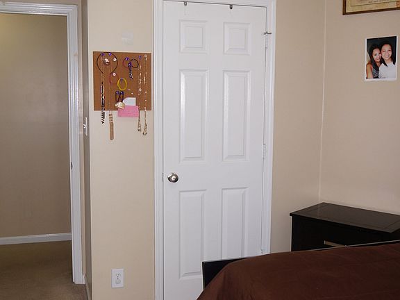 5th image of 3830 Angelise Ln