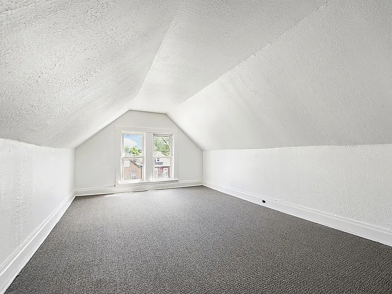 359 W 13th Ave — Photo 20