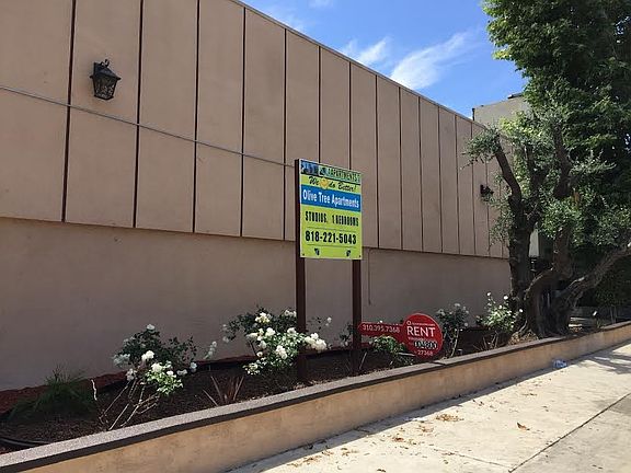2nd image of 15556 Vanowen St APT 21