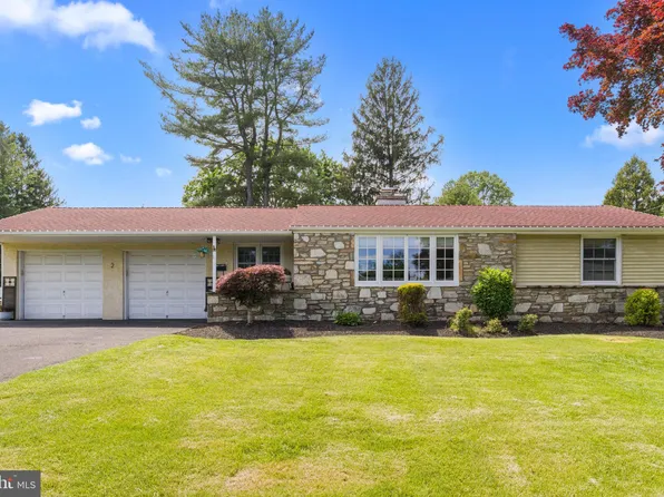 2 Brook Ln, Yardley, PA 19067