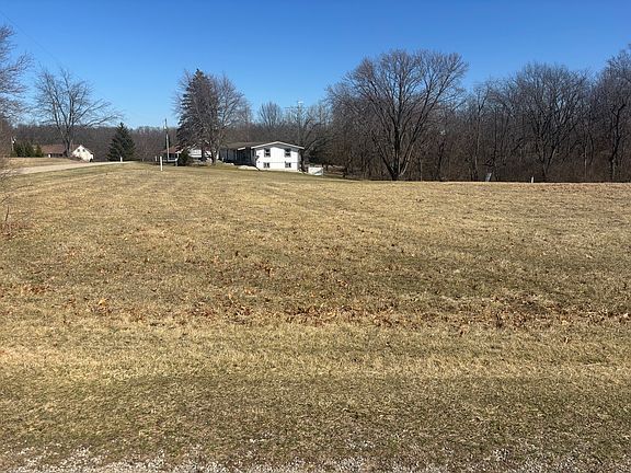 2nd image of 1043 Hidden Valley Dr