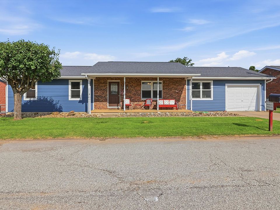 1st image of 155 Raceview Dr