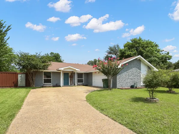 913 Heritage Cir, Garland, TX 75043
