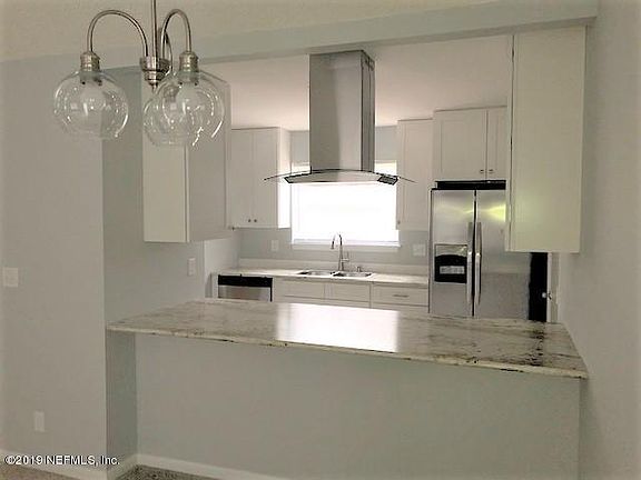 2nd image of 3244 Meadowlea Cir N