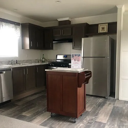 450 Noah Dr — Photo 7