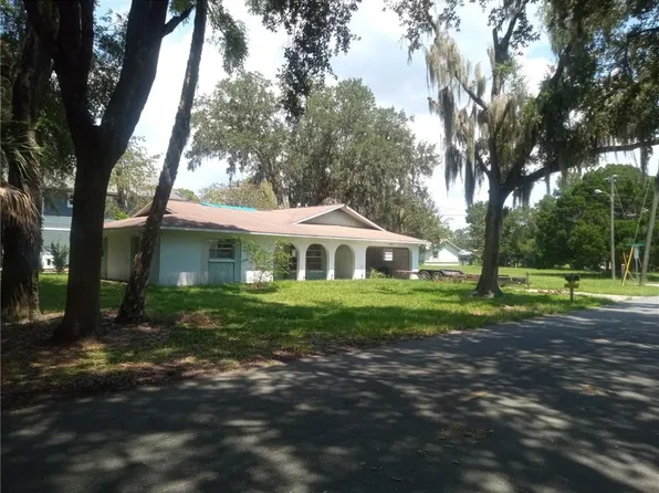 1701 NW 22nd St, Crystal River, FL 34428