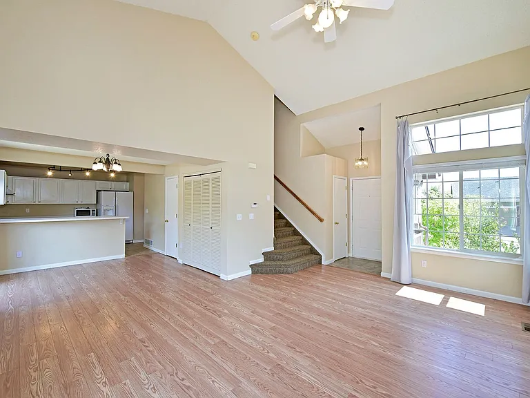 4912 Ardley Dr — Photo 2
