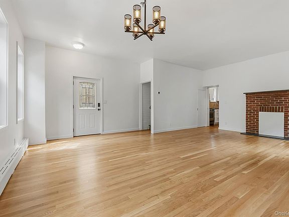 5th image of 9 Desmond Avenue