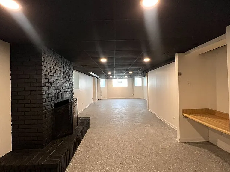 6937 S Merrill Ave — Photo 30