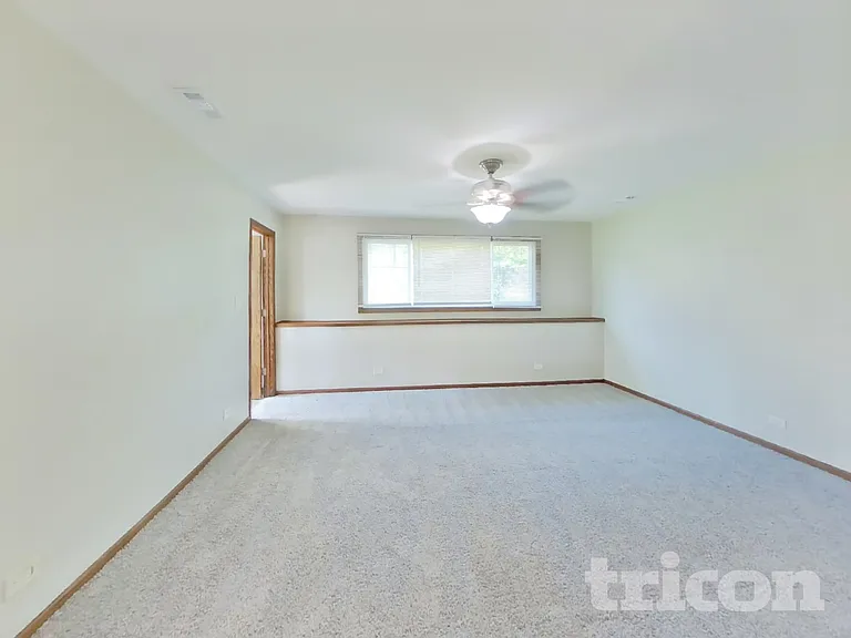 16646 Paxton Ave — Photo 15
