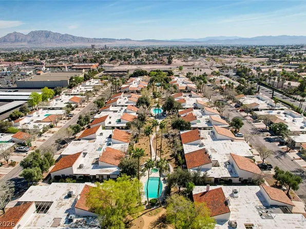 2684 San Lago Ct, Las Vegas, NV 89121