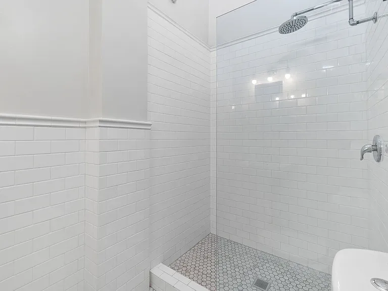 3843 Park Blvd #6 — Photo 11