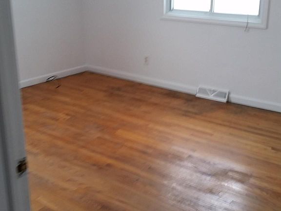 5th image of 4236 Wilson Ave SW