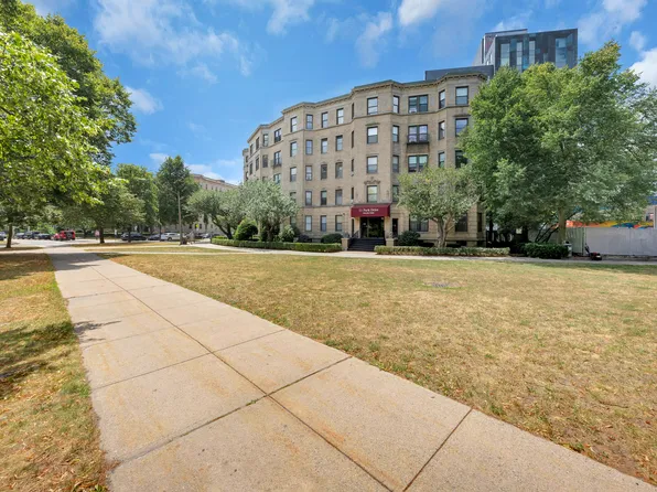 15 Park Dr, Boston, MA