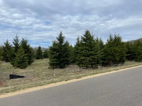 908 Gavin Pass, Hudson, WI 54016