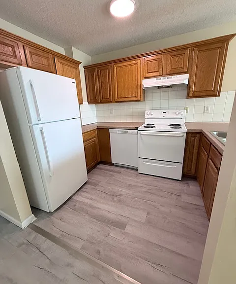 1024 N Cottage St — Photo 6