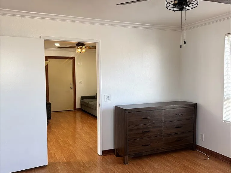 10900 Blix St #14 — Photo 5