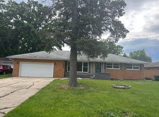 5429 Dexter Dr, Merrillville, IN 46410