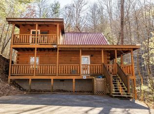 1816 Beach Front Dr, Sevierville, TN 37876