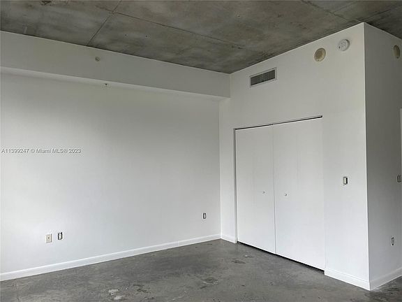 4th image of 133 NE 2nd Ave APT 311