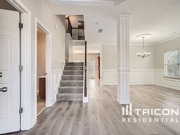 2nd image of 881 Ashton Park Dr SE