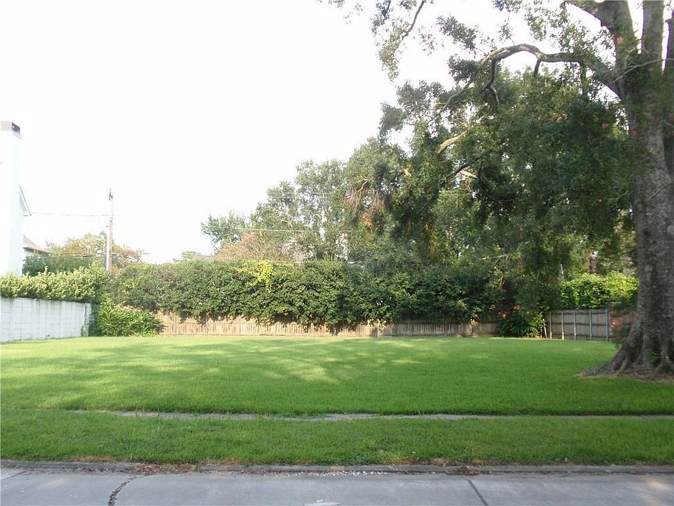 1st image of 475 Woodvine Ave