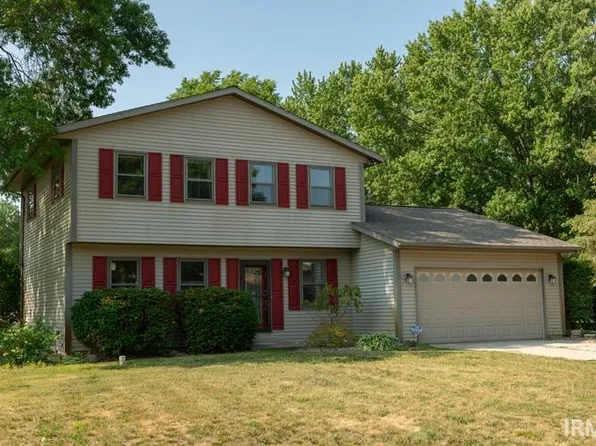 26830 Stoney Creek Dr, Elkhart, IN 46514